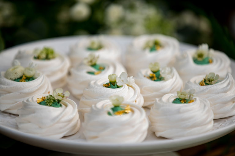 GC Couture Cake Details At Belmond Le Manoir